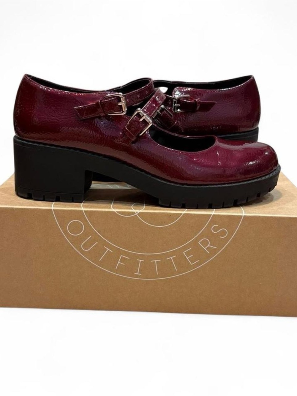 🍒 ✨ URBAN OUTFITTERS BURGUNDY PATENT CHUNKY MARY JANES ✨ 🍒